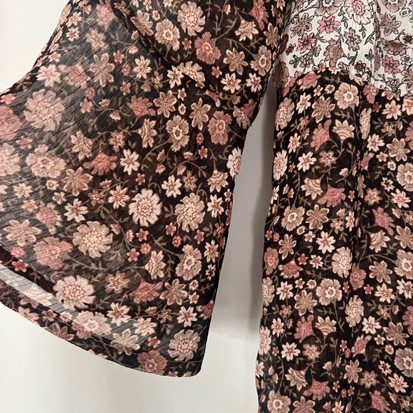 Maurices Floral Blouse - Picture 4 of 6